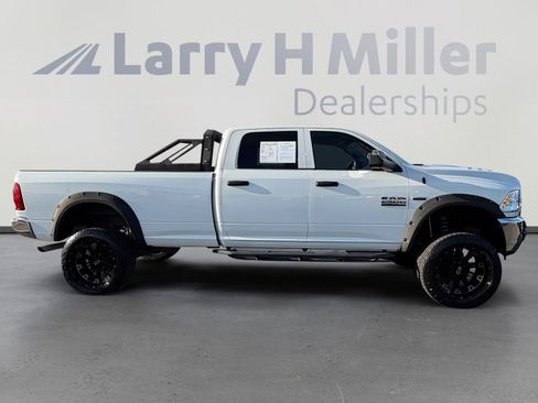 Used 2018 RAM 2500 Tradesman w/ Chrome Appearance Group image 7