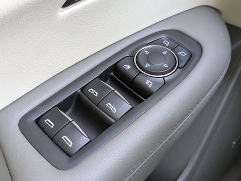 Used 2021 Cadillac XT6 Premium Luxury image 20