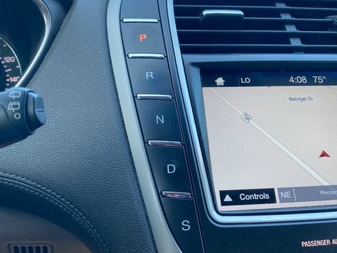 Used 2016 Lincoln MKX Select w/ Select Plus Package FWD image 25
