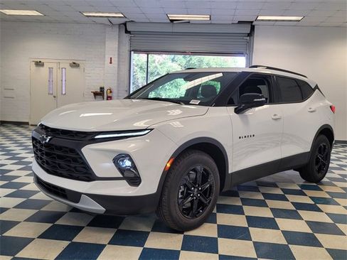 New 2025 Chevrolet Blazer LT w/ Sound & Technology Package image 3