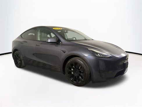 Used 2021 Tesla Model Y Long Range image 2