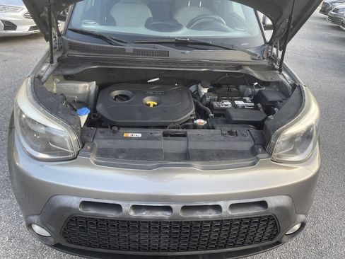 Used 2016 Kia Soul + FWD image 31