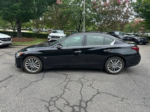 Used 2018 INFINITI Q50 Luxe w/ Essential Package (3.0T Luxe) AWD/4WD image 8