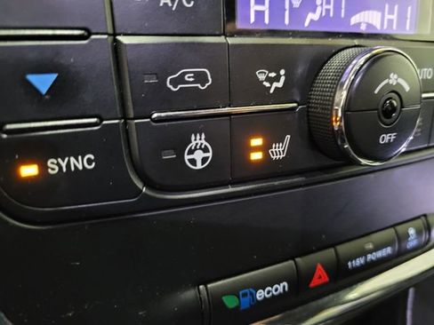 Used 2017 Dodge Grand Caravan GT image 8