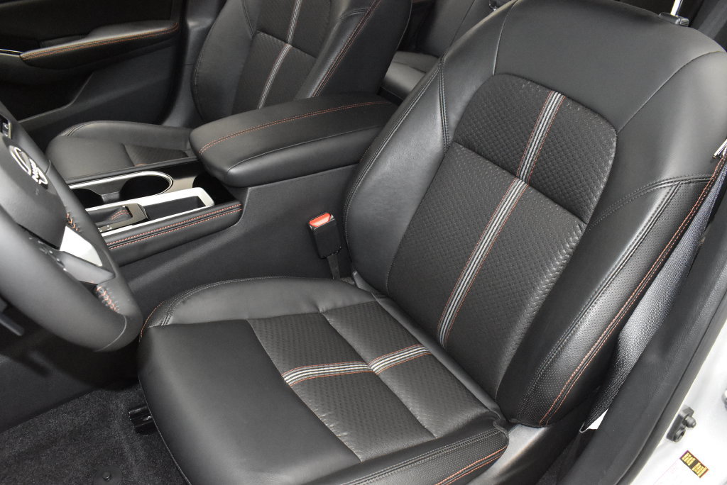 Used 2025 Nissan Altima 2.5 SR FWD image 14