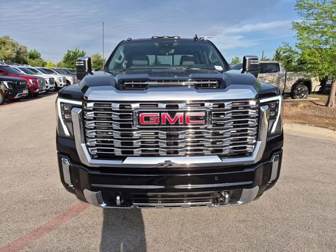 New 2026 GMC Sierra 2500 Denali w/ Denali Reserve Package AWD/4WD image 2