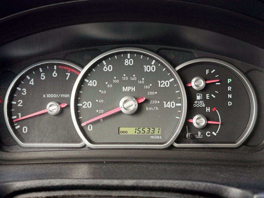 Used 2004 Mitsubishi Endeavor XLS AWD/4WD image 29