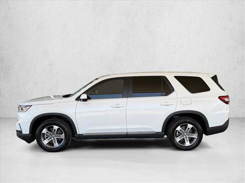 Used 2024 Honda Pilot EX-L image 2