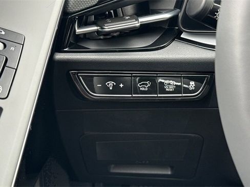New 2026 Kia Niro SX image 33