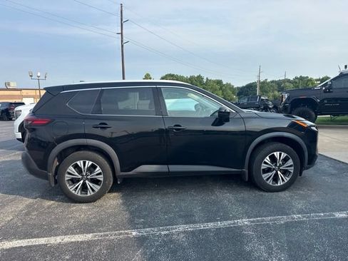 Used 2021 Nissan Rogue SV w/ Premium Package AWD/4WD image 3