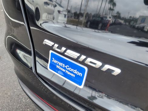 Certified 2019 Ford Fusion SE image 8