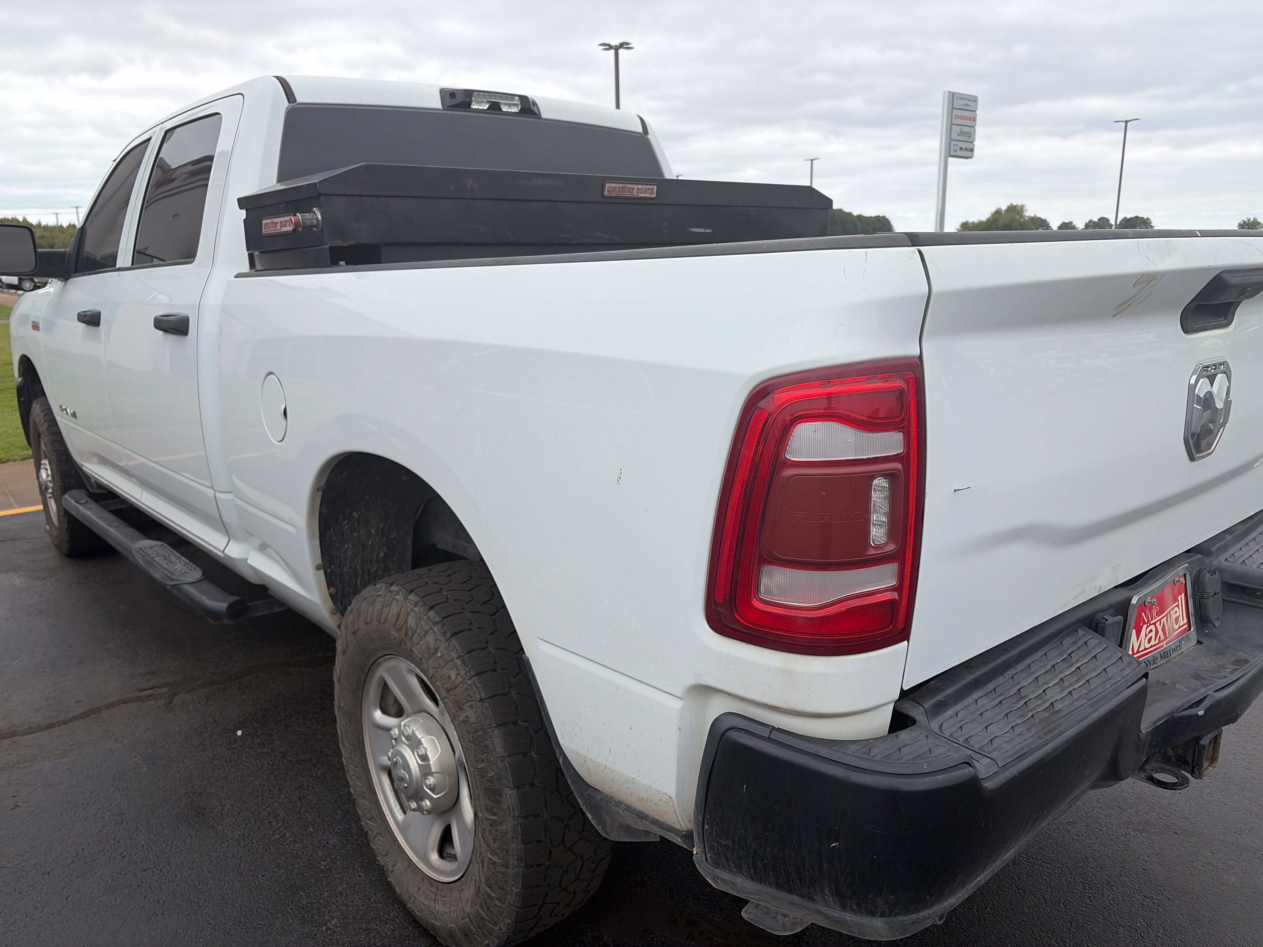 Used 2022 RAM 2500 Tradesman w/ Safety Group AWD/4WD image 9