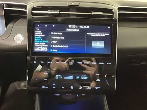 Certified 2023 Hyundai Tucson Limited AWD/4WD image 23