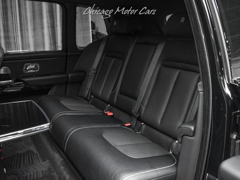 Used 2023 Rolls-Royce Cullinan w/ Cullinan Package AWD/4WD image 30