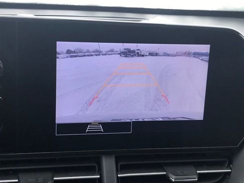 Certified 2024 Chevrolet Trax RS w/ Sunroof Package image 10