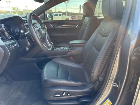 Used 2022 Cadillac XT5 Premium Luxury w/ Technology Package image 24
