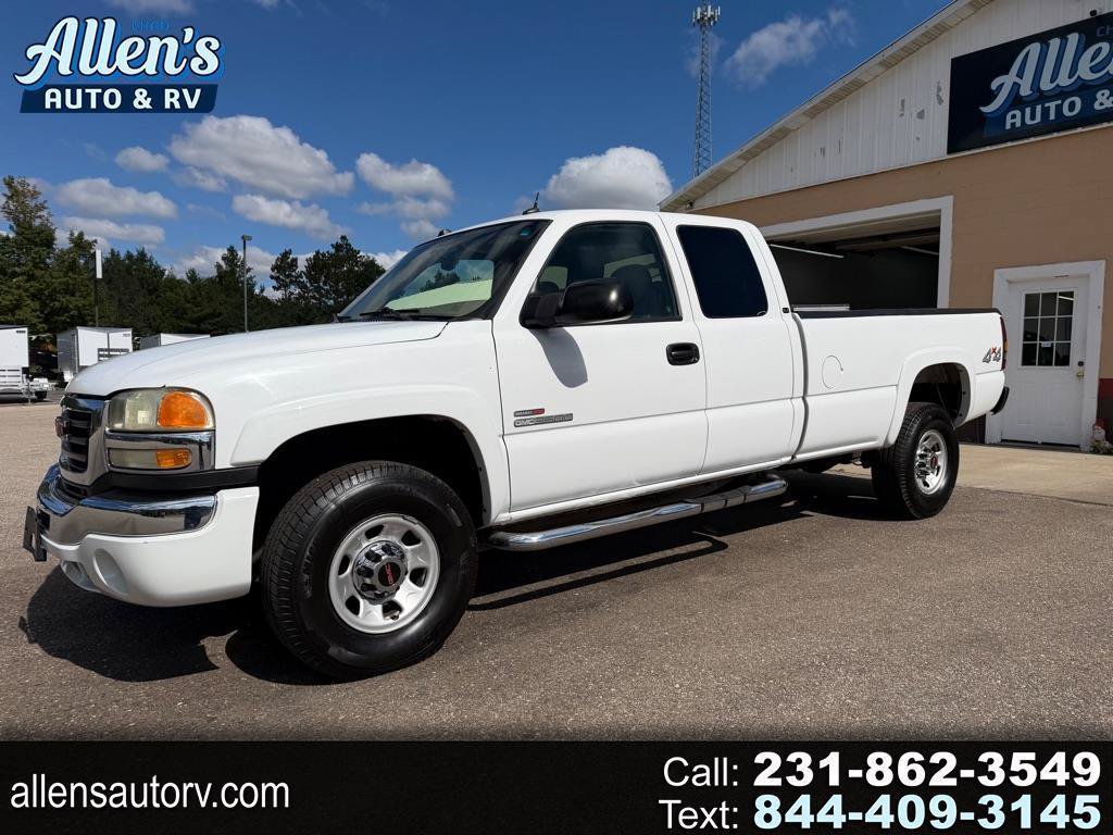 Used 2004 GMC Sierra 3500 SLT w/ Heavy-Duty Power Package AWD/4WD image 1
