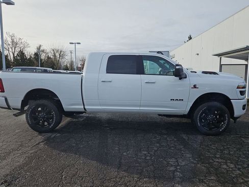 New 2026 RAM 2500 Laramie w/ Night Edition AWD/4WD image 8