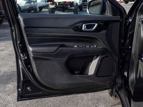 New 2026 Jeep Compass Limited AWD/4WD image 11