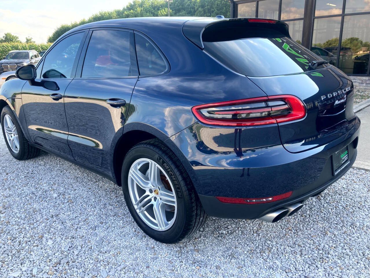 Used 2018 Porsche Macan S AWD/4WD image 7