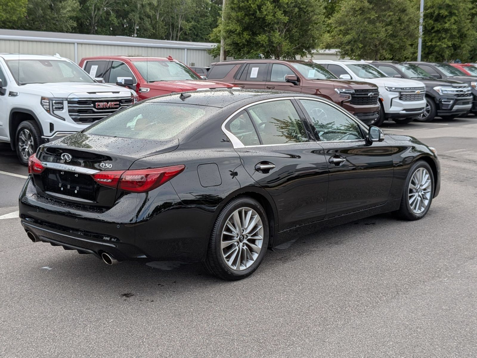 Used 2023 INFINITI Q50 Luxe w/ Cargo Package RWD image 3