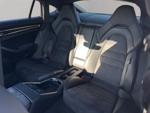 Used 2020 Porsche Panamera GTS image 13