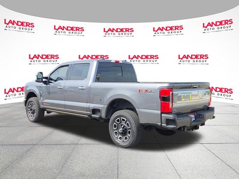 Used 2024 Ford F250 Platinum image 5