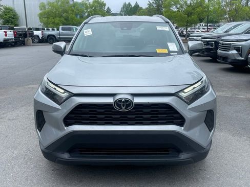Used 2024 Toyota RAV4 XLE FWD image 2