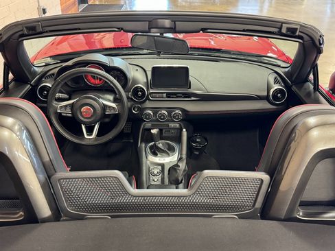 Used 2017 FIAT 124 Spider Abarth image 55
