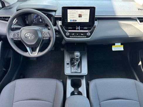 New 2026 Toyota Corolla Cross LE FWD image 9