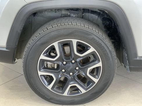 Used 2019 Jeep Compass Trailhawk AWD/4WD image 13