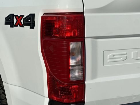 Used 2022 Ford F250 Lariat w/ Lariat Value Package image 37