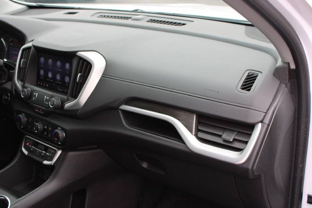 Used 2023 GMC Terrain SLT FWD image 34