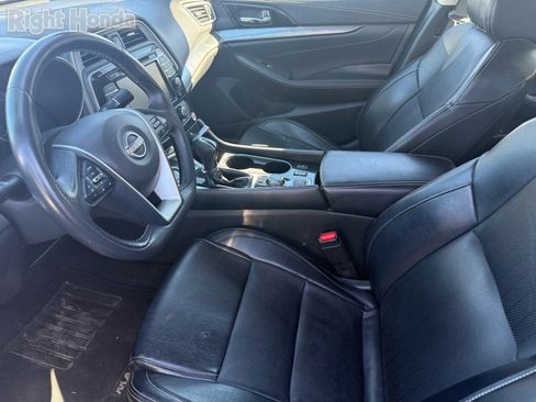 Used 2023 Nissan Maxima SV w/ Floor Mat Group image 9
