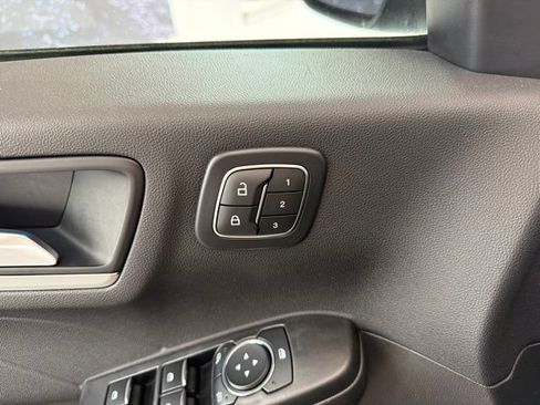 Certified 2024 Ford Escape Platinum AWD/4WD image 17