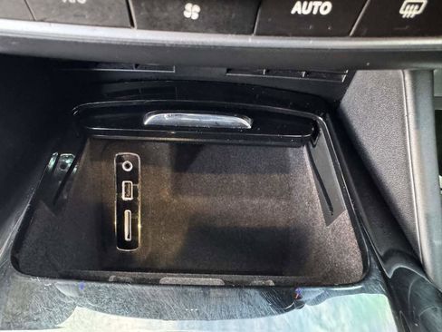 Used 2018 Maserati Levante GranSport image 18