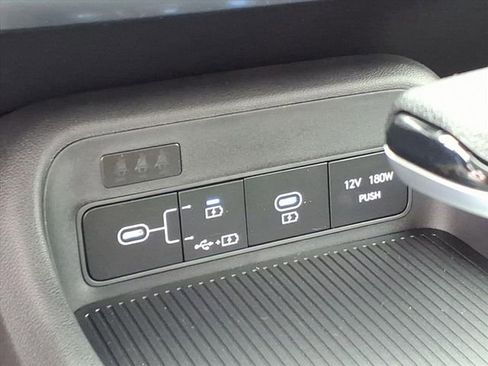 New 2026 Hyundai Kona SE image 9