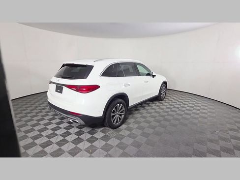 Used 2024 Mercedes-Benz GLC 300 image 40