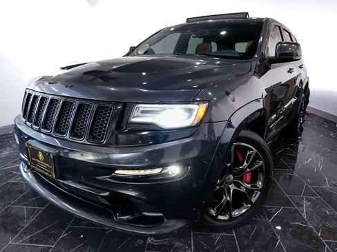Used 2016 Jeep Grand Cherokee SRT image 1
