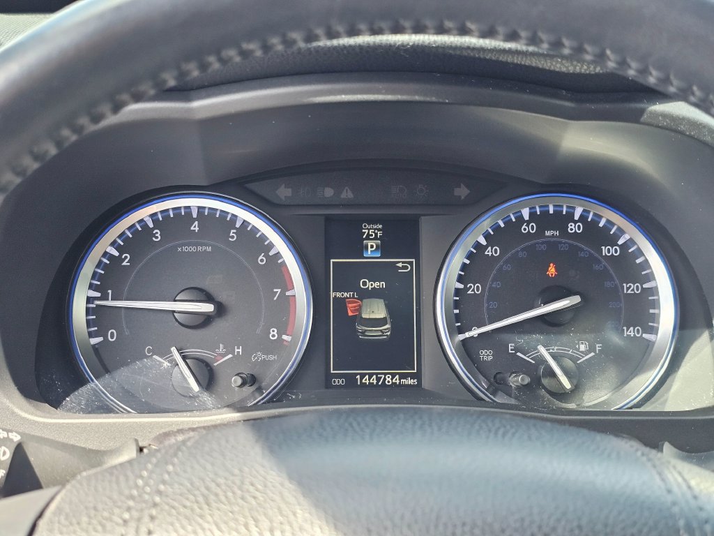 Used 2016 Toyota Highlander XLE AWD/4WD image 26