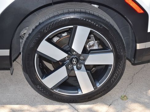 Used 2024 Hyundai Santa Fe Limited FWD image 38