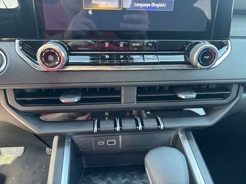 New 2026 Chevrolet Colorado W/T image 27