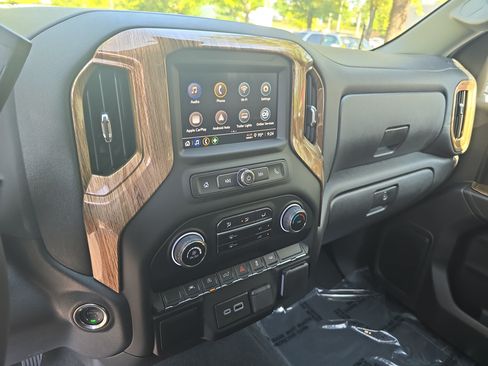 Used 2025 Chevrolet Silverado 1500 Custom RWD image 18