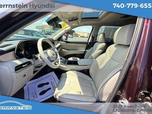 Used 2024 Hyundai Palisade Limited AWD/4WD image 16