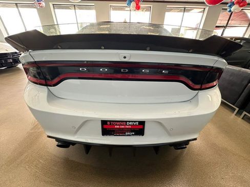 Used 2019 Dodge Charger Scat Pack image 12