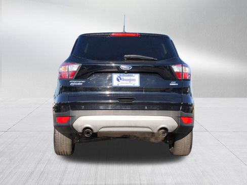 Used 2017 Ford Escape SE image 4