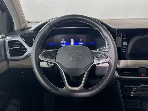 New 2025 Volkswagen Taos SE image 13