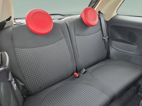 Used 2019 FIAT 500 Pop image 18