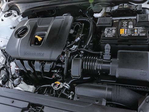 Used 2023 Kia Forte LXS w/ LXS Technology Package FWD image 34