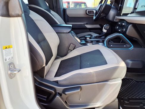 Certified 2023 Ford Bronco Wildtrak AWD/4WD image 11